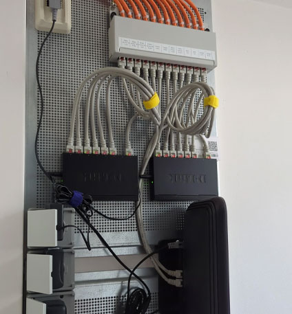 Enterprise-grade mesh WiFi network with fiber connectivity and Cat6 cabling in Rivonia, Johannesburg business park
